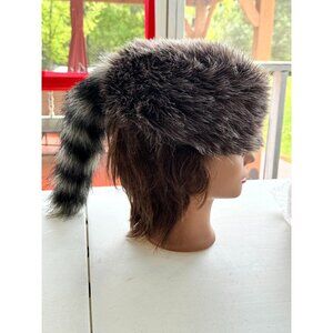 Tree House Kids Plush Raccoon Daniel Boone Davy Crockett Hat